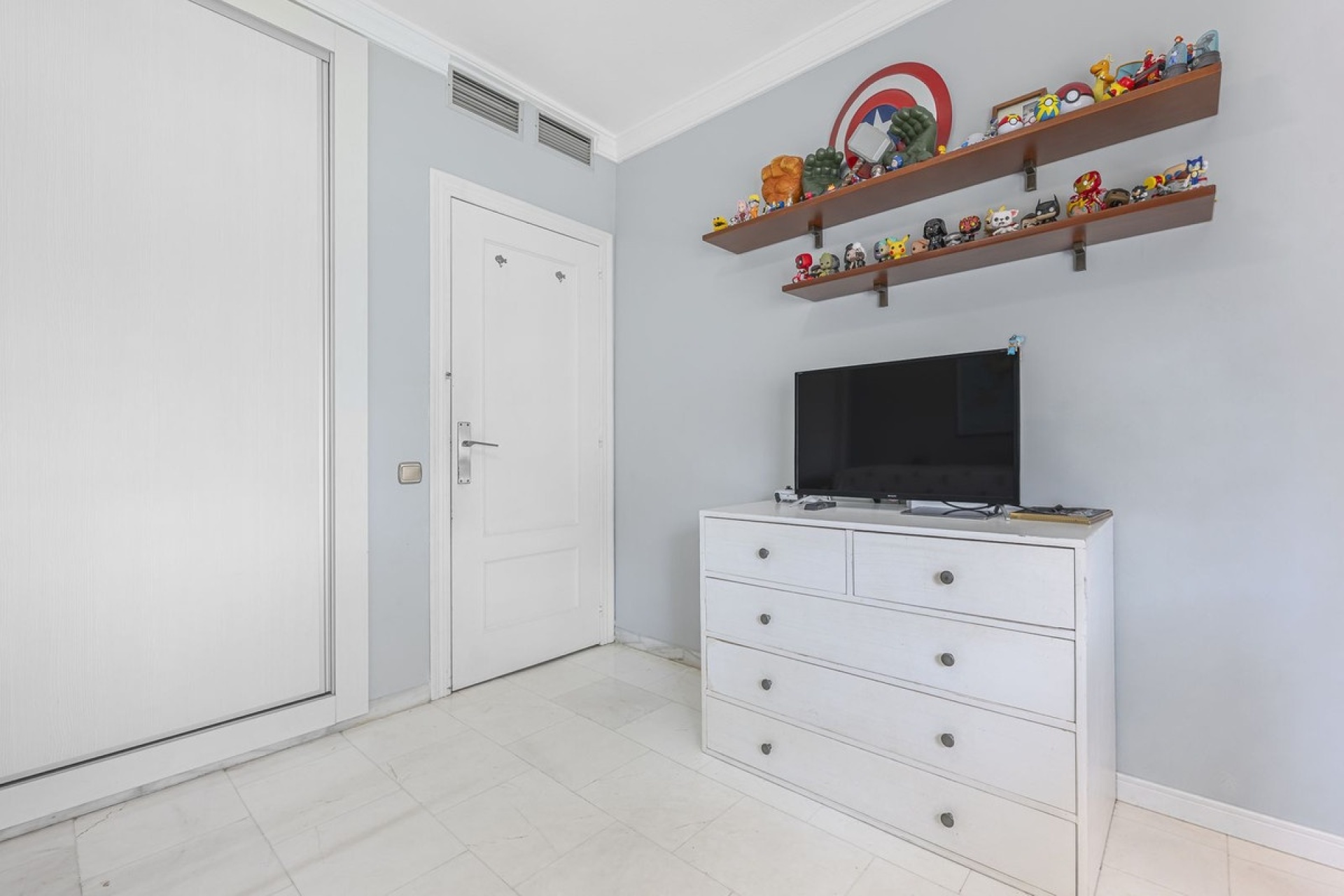Resale - Villa - Marbella - Nueva Andalucía