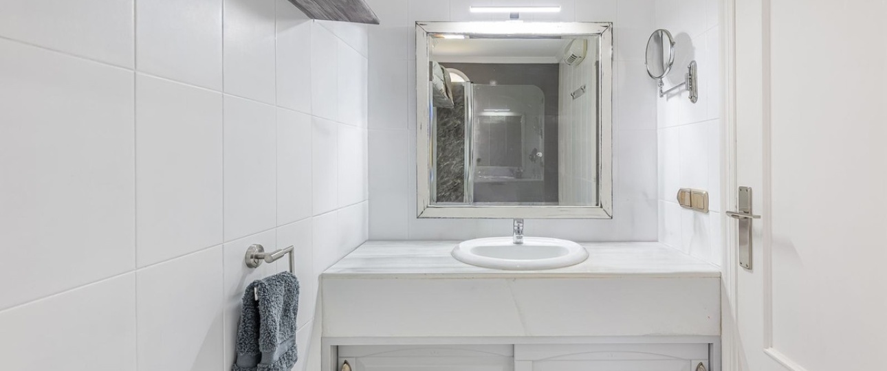 Resale - Villa - Marbella - Nueva Andalucía