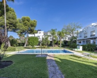 Resale - Villa - Marbella - Nueva Andalucía