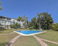 Resale - Villa - Marbella - Nueva Andalucía