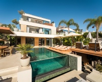 Resale - Villa - Marbella - Nueva Andalucía