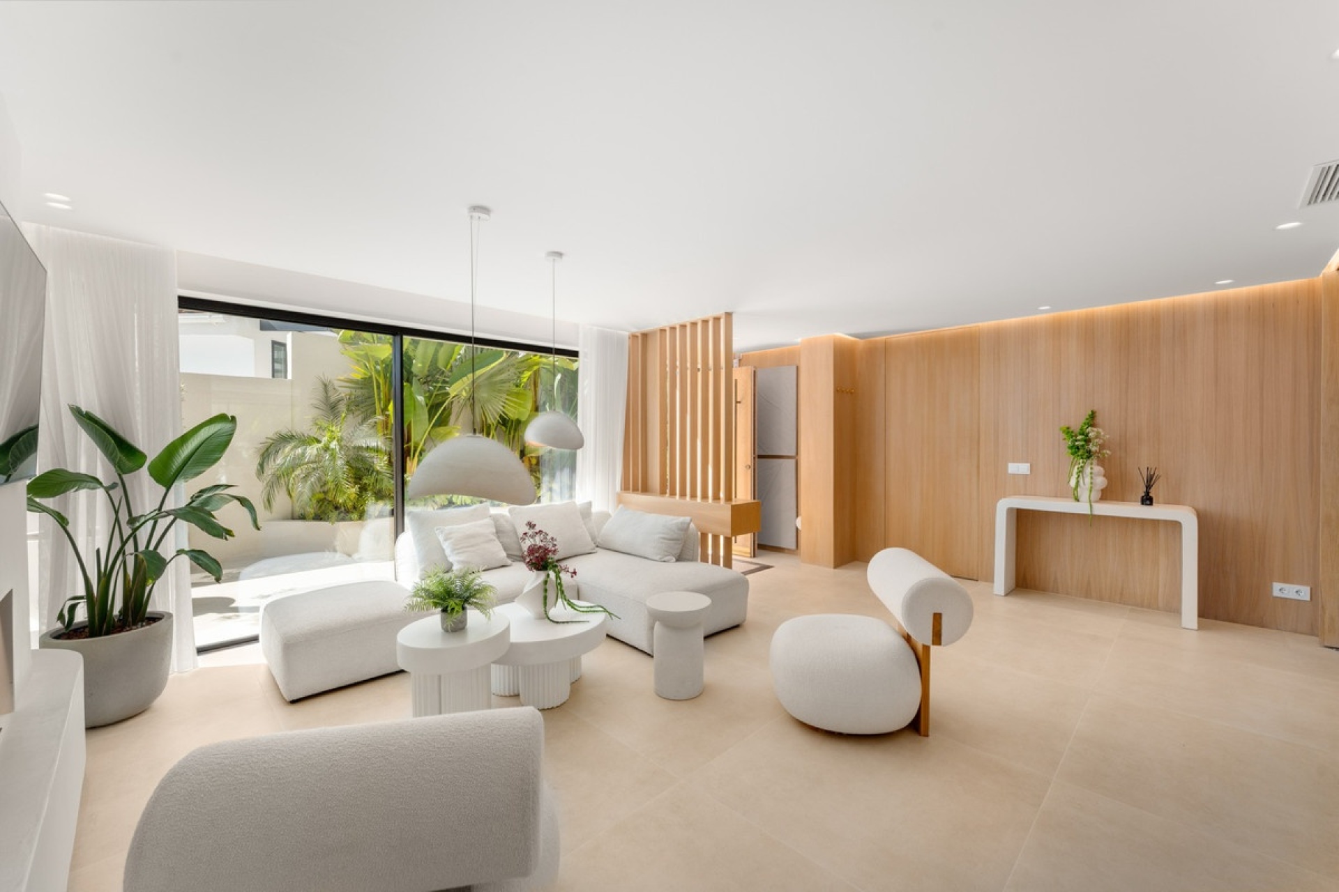 Resale - Villa - Marbella - Nueva Andalucía