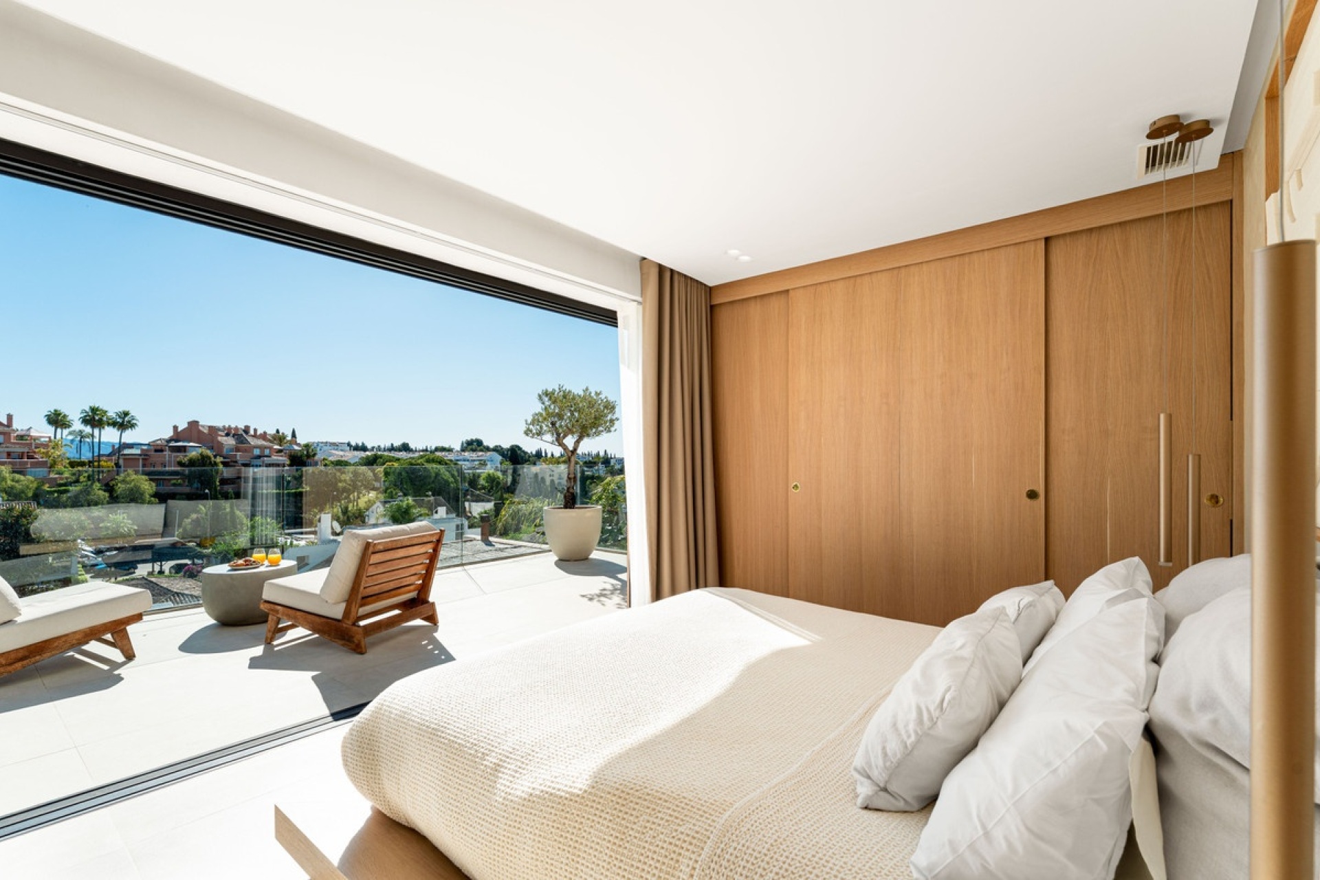 Resale - Villa - Marbella - Nueva Andalucía