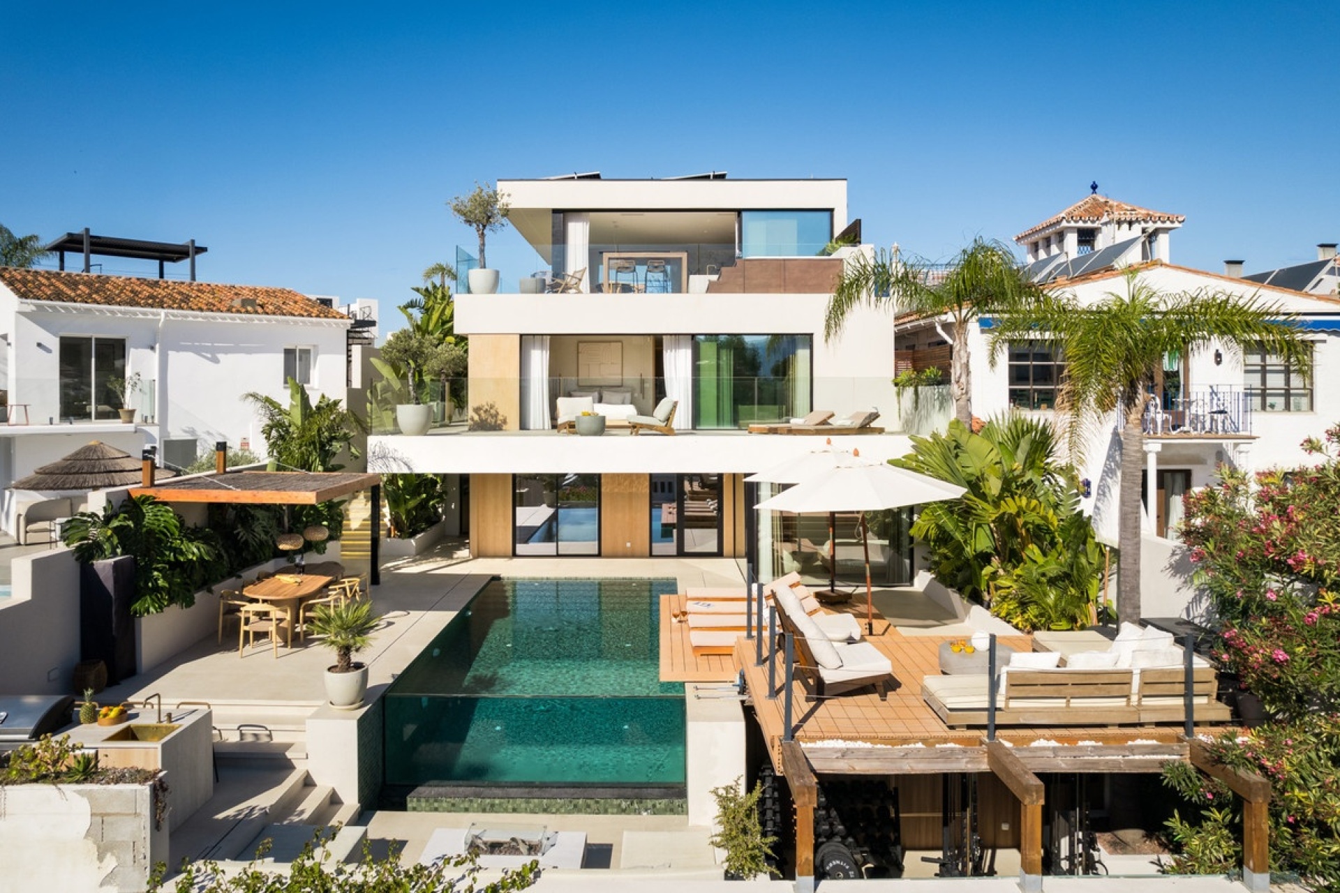 Resale - Villa - Marbella - Nueva Andalucía