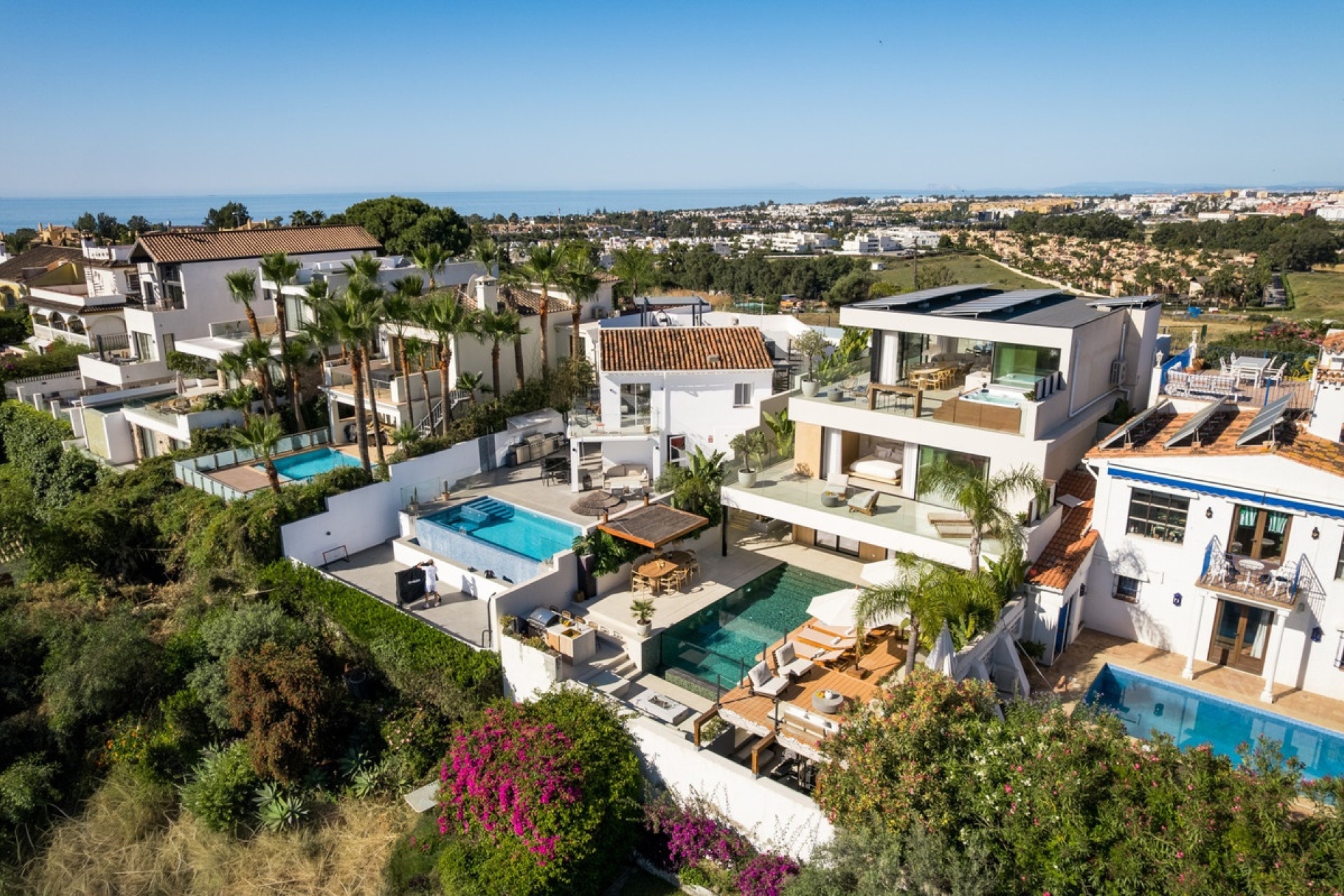 Resale - Villa - Marbella - Nueva Andalucía