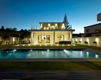 Resale - Villa - Marbella - Nueva Andalucía