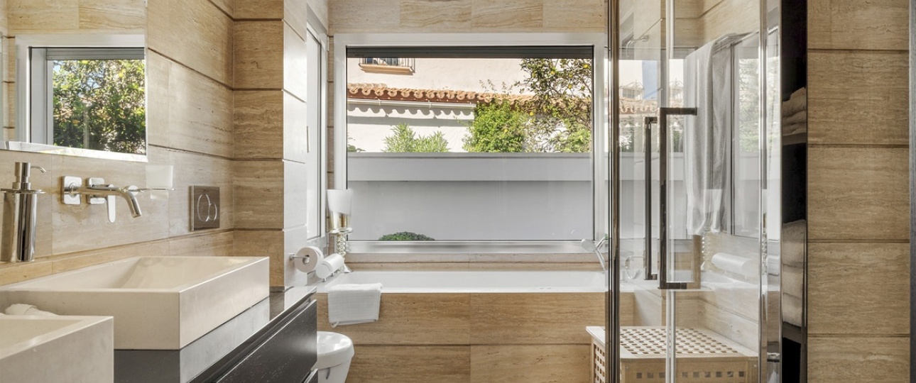 Resale - Villa - Marbella - Nueva Andalucía