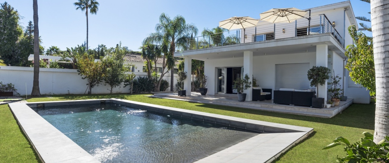 Resale - Villa - Marbella - Nueva Andalucía