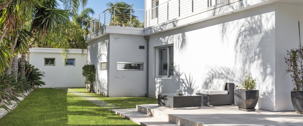 Resale - Villa - Marbella - Nueva Andalucía