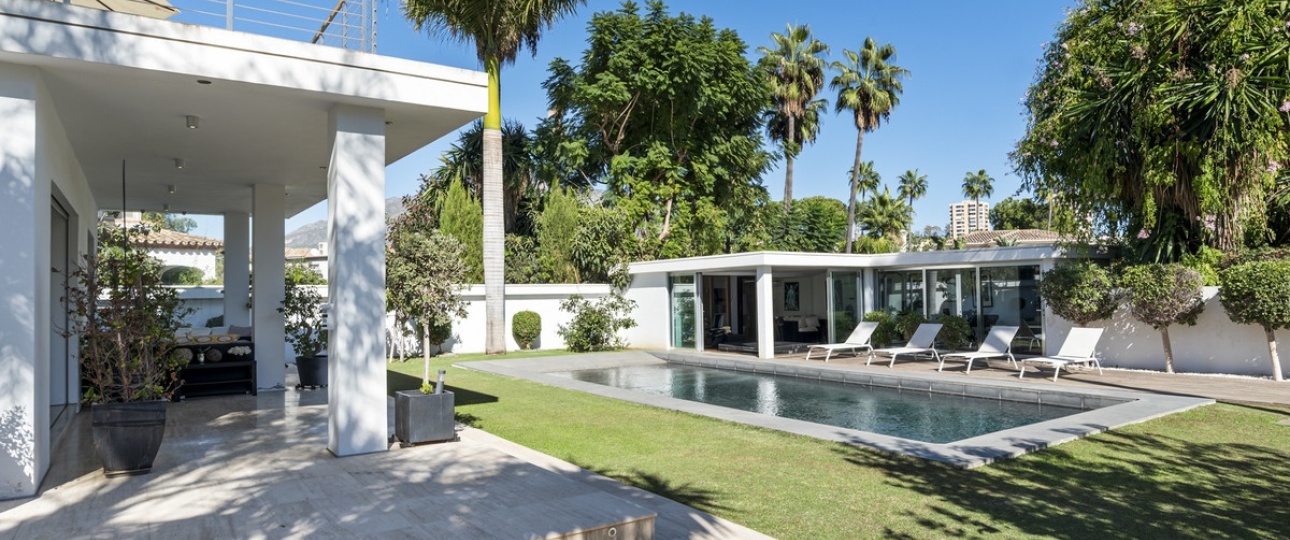 Resale - Villa - Marbella - Nueva Andalucía
