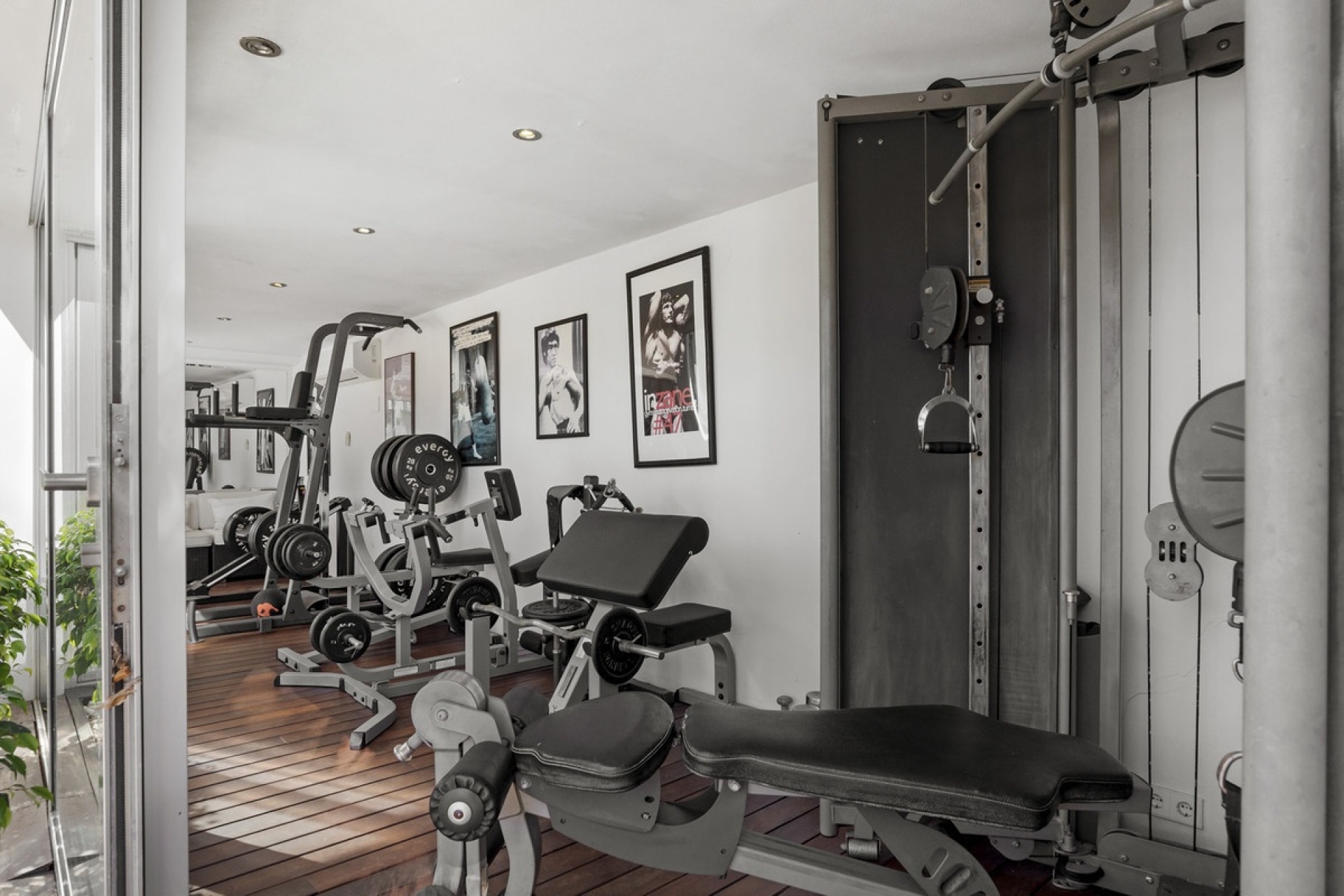 Resale - Villa - Marbella - Nueva Andalucía