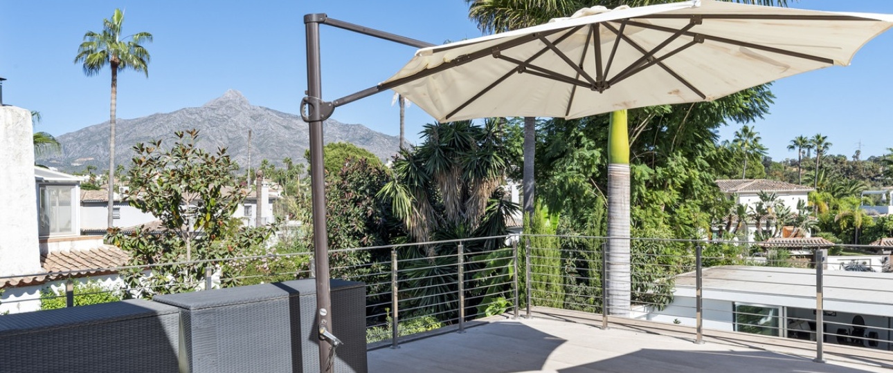 Resale - Villa - Marbella - Nueva Andalucía