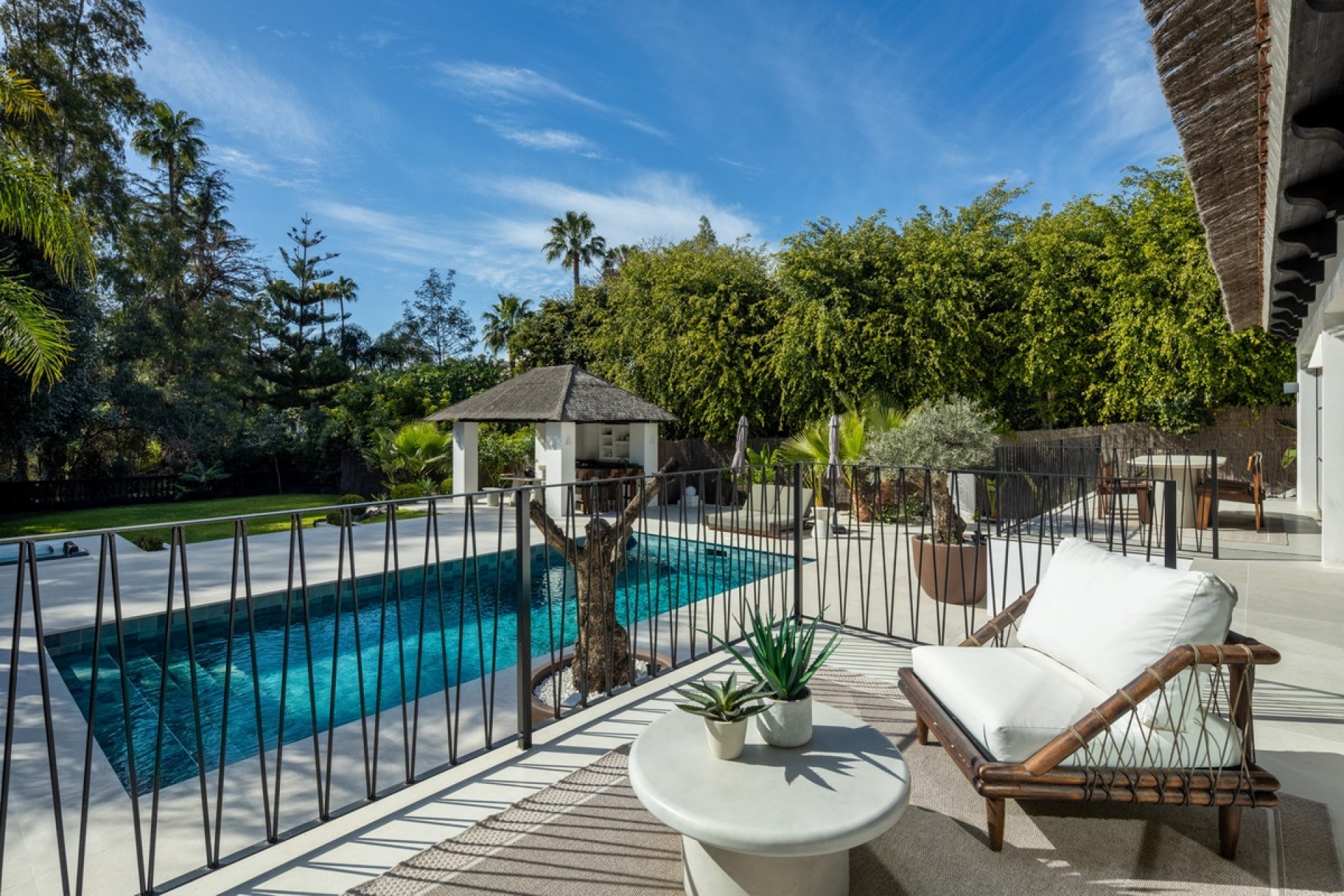 Resale - Villa - Marbella - Nueva Andalucía