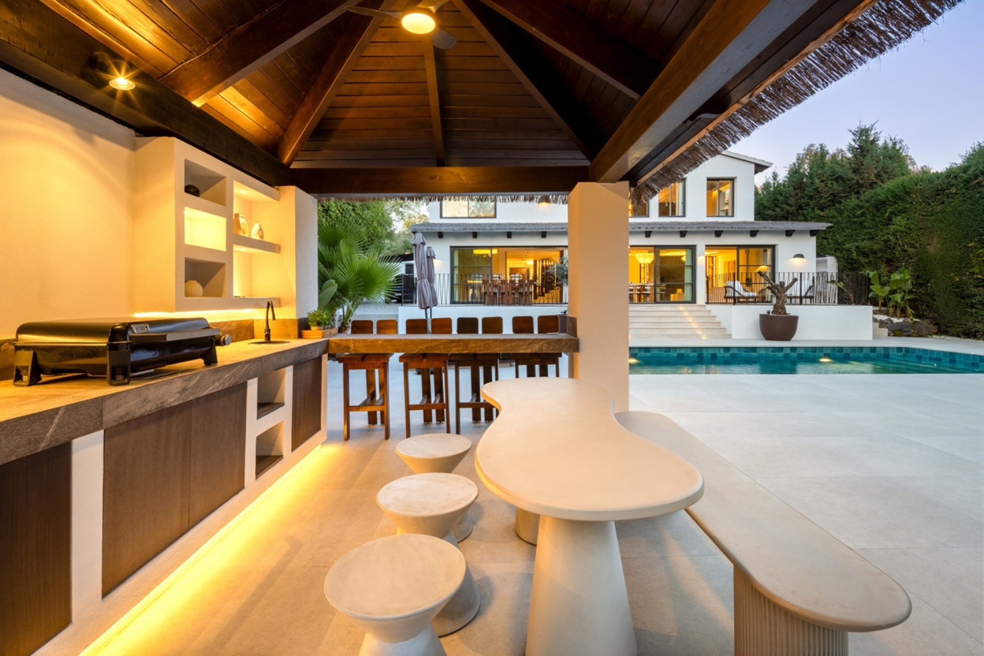 Resale - Villa - Marbella - Nueva Andalucía