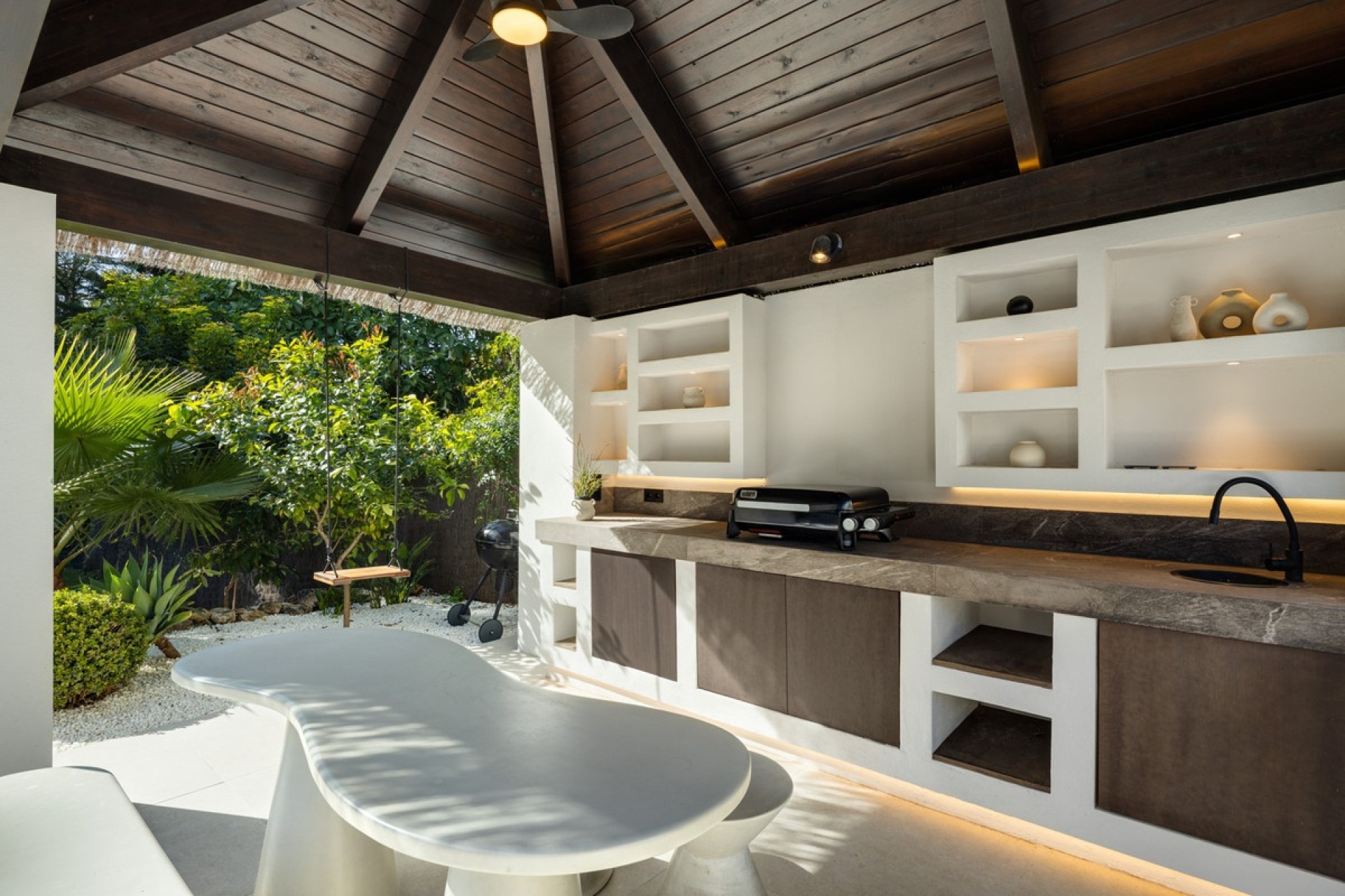 Resale - Villa - Marbella - Nueva Andalucía