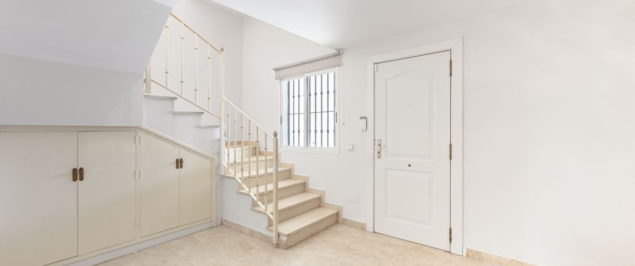 Resale - Villa - Marbella - Nueva Andalucía