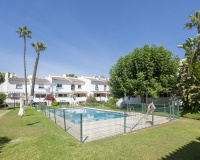 Resale - Villa - Marbella - Nueva Andalucía