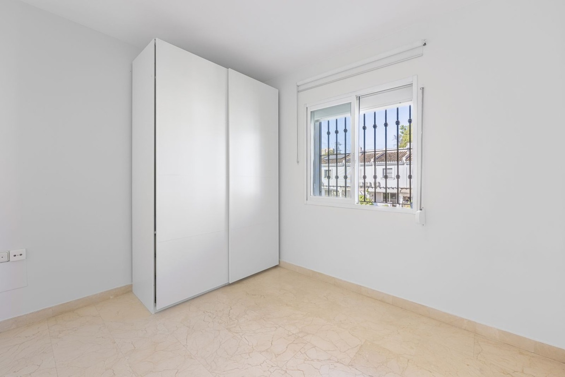 Resale - Villa - Marbella - Nueva Andalucía