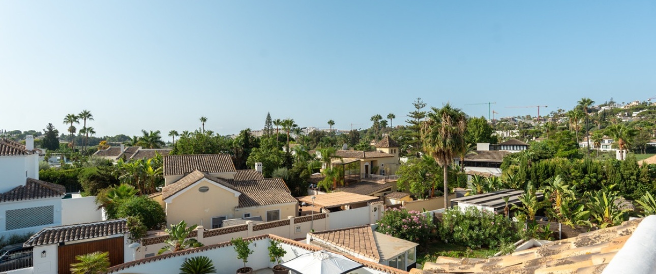 Resale - Villa - Marbella - Nueva Andalucía