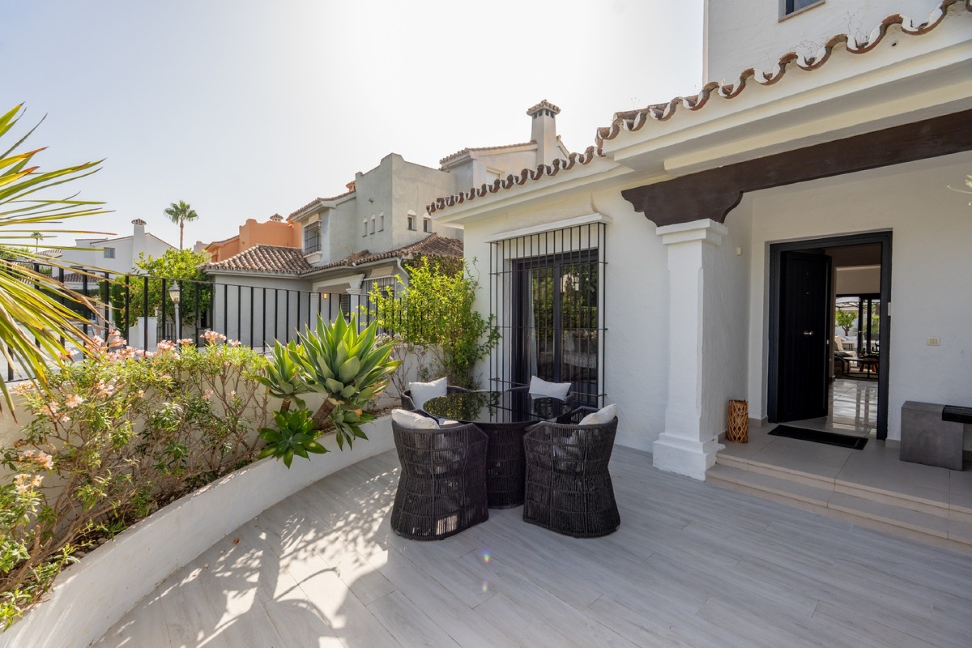 Resale - Villa - Marbella - Nueva Andalucía