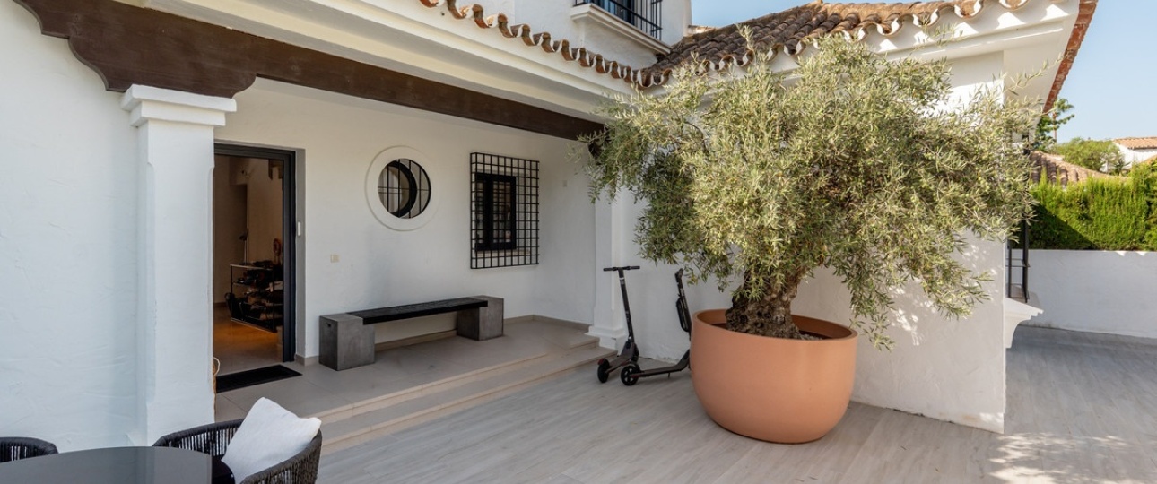 Resale - Villa - Marbella - Nueva Andalucía