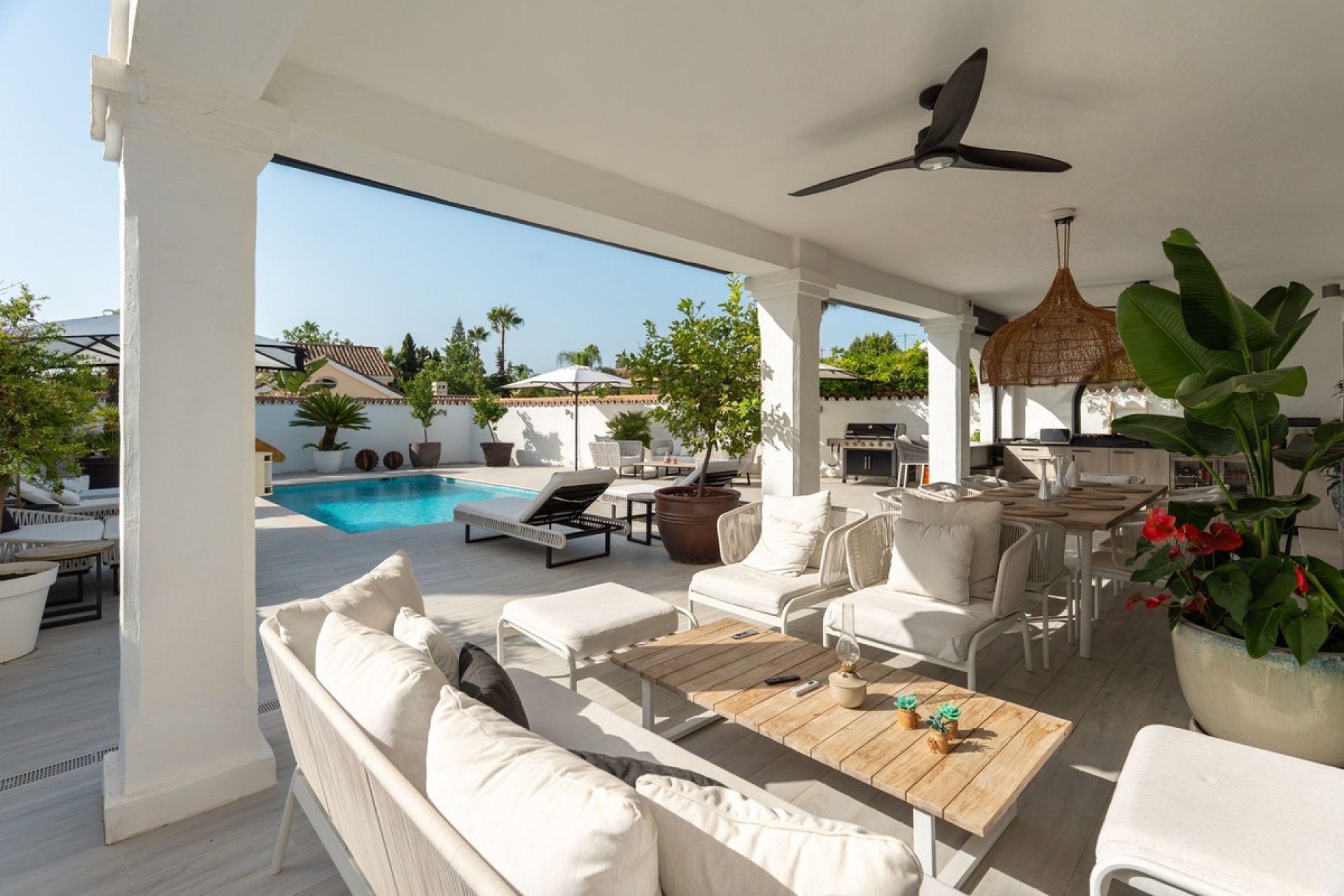 Resale - Villa - Marbella - Nueva Andalucía