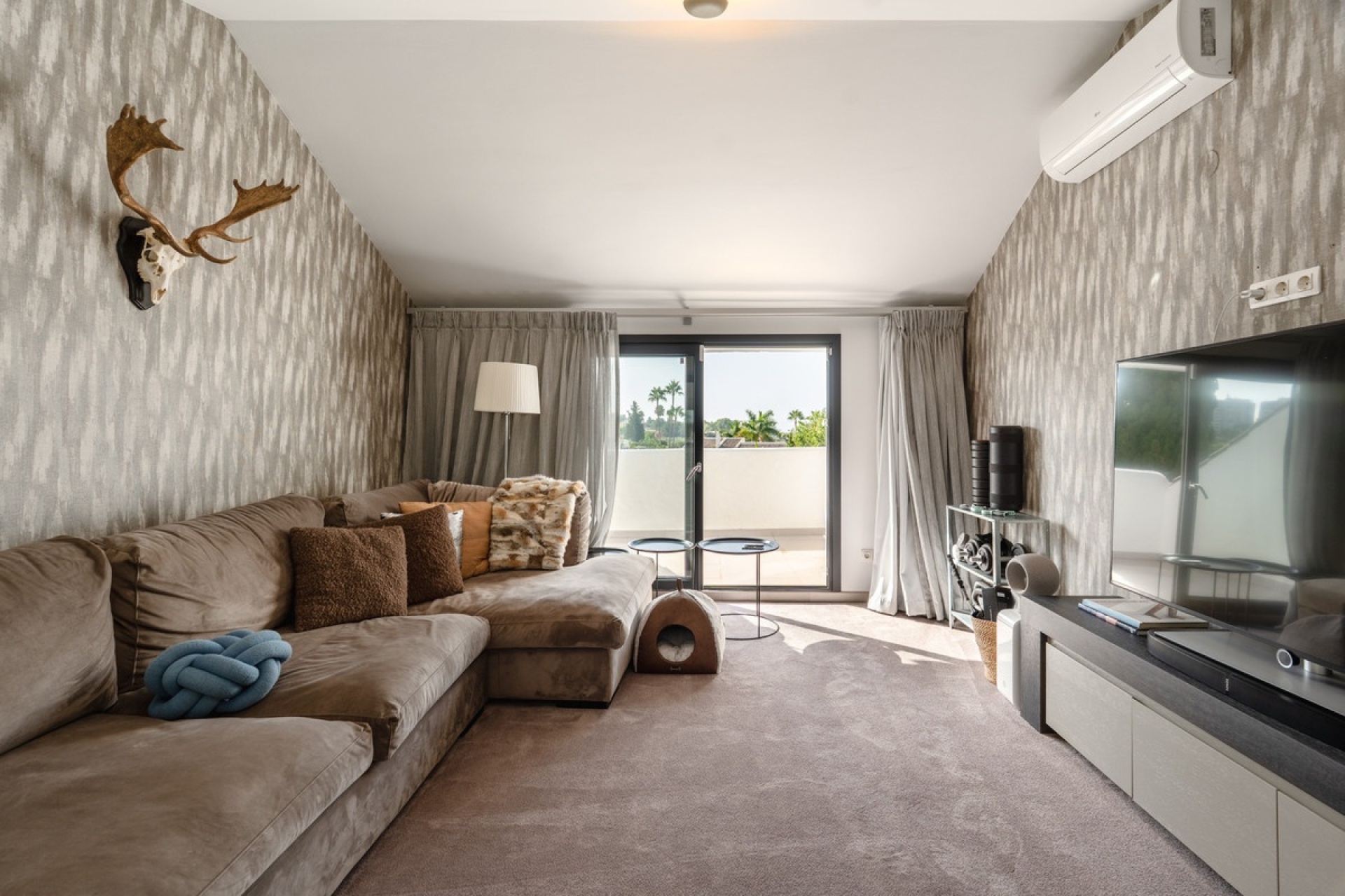 Resale - Villa - Marbella - Nueva Andalucía