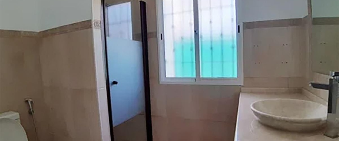 Resale - Villa - Marbella - Nueva Andalucía