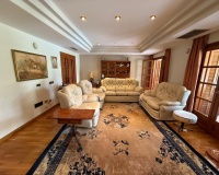 Resale - Villa - Marbella - Nueva Andalucía