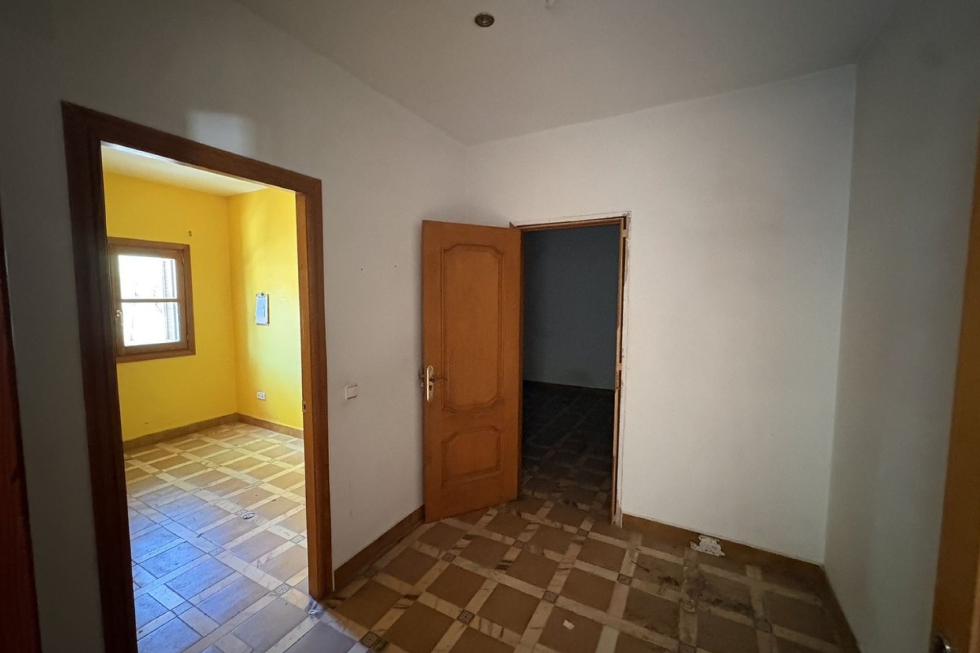 Resale - Villa - Marbella - Nueva Andalucía