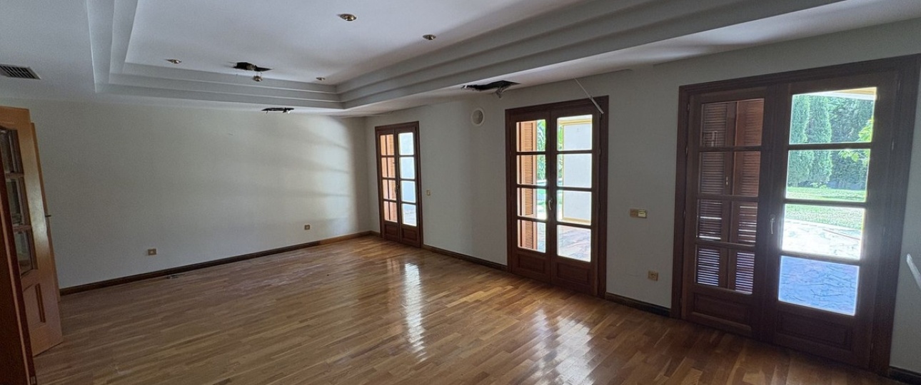 Resale - Villa - Marbella - Nueva Andalucía