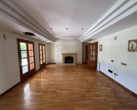 Resale - Villa - Marbella - Nueva Andalucía