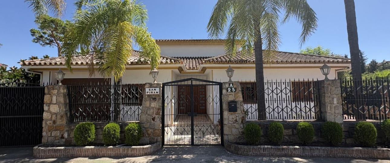 Resale - Villa - Marbella - Nueva Andalucía