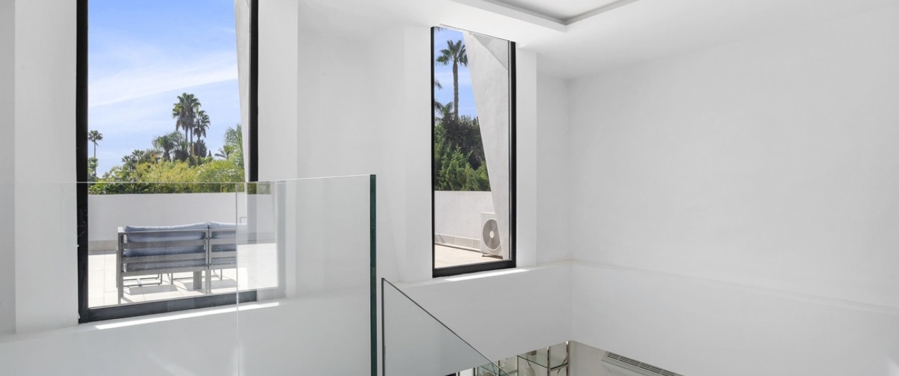 Resale - Villa - Marbella - Nueva Andalucía