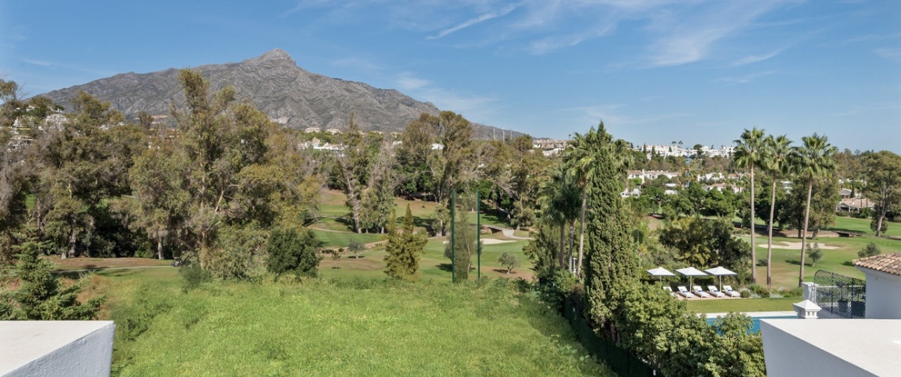 Resale - Villa - Marbella - Nueva Andalucía