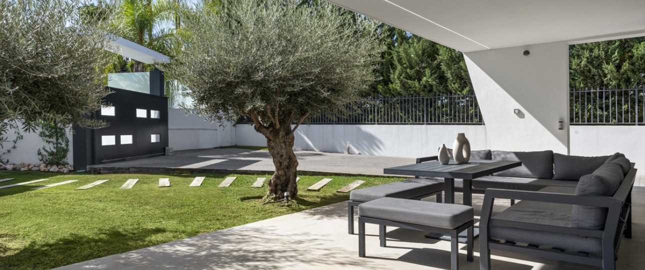 Resale - Villa - Marbella - Nueva Andalucía