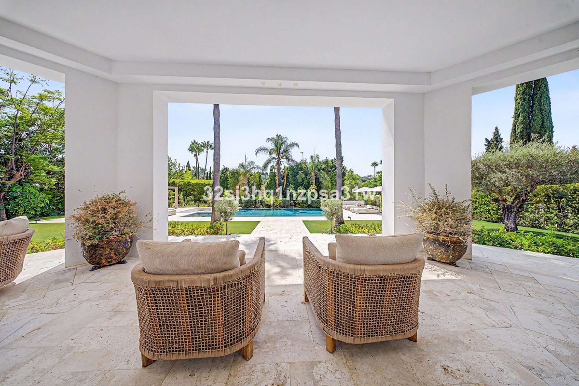 Resale - Villa - Marbella - Nueva Andalucía