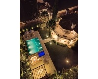 Resale - Villa - Marbella - Nueva Andalucía
