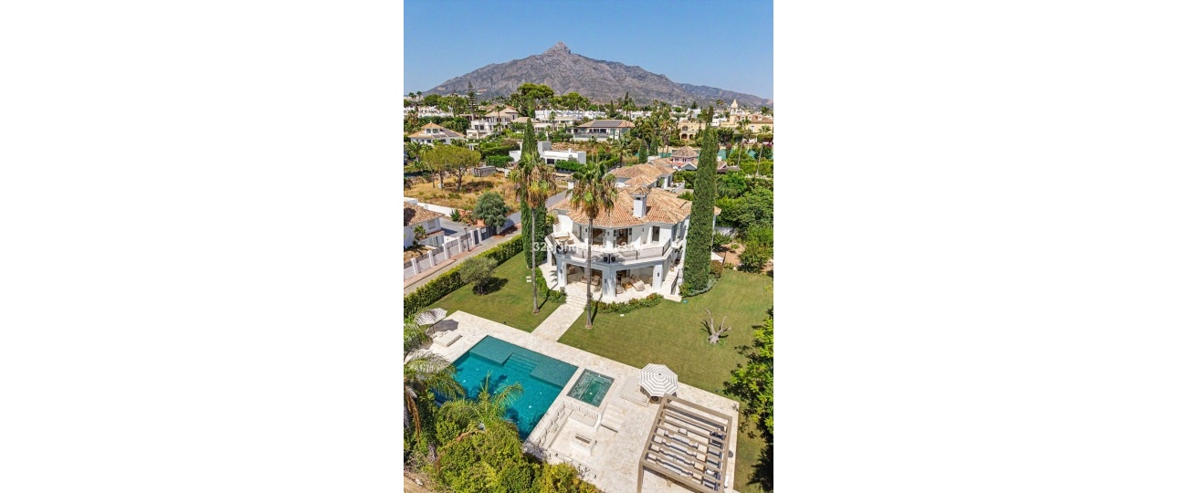 Resale - Villa - Marbella - Nueva Andalucía
