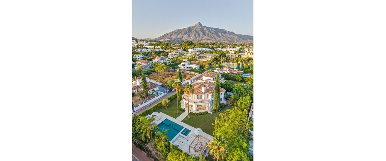 Resale - Villa - Marbella - Nueva Andalucía