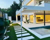 Resale - Villa - Marbella - Nueva Andalucía