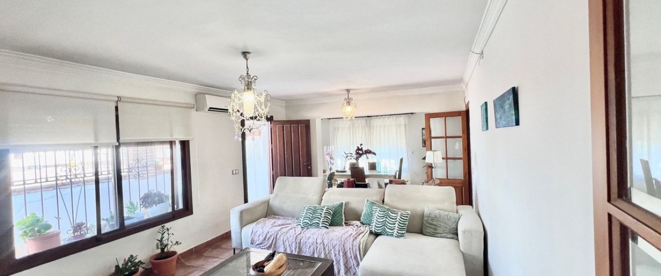 Resale - Villa - Marbella - Nueva Andalucía