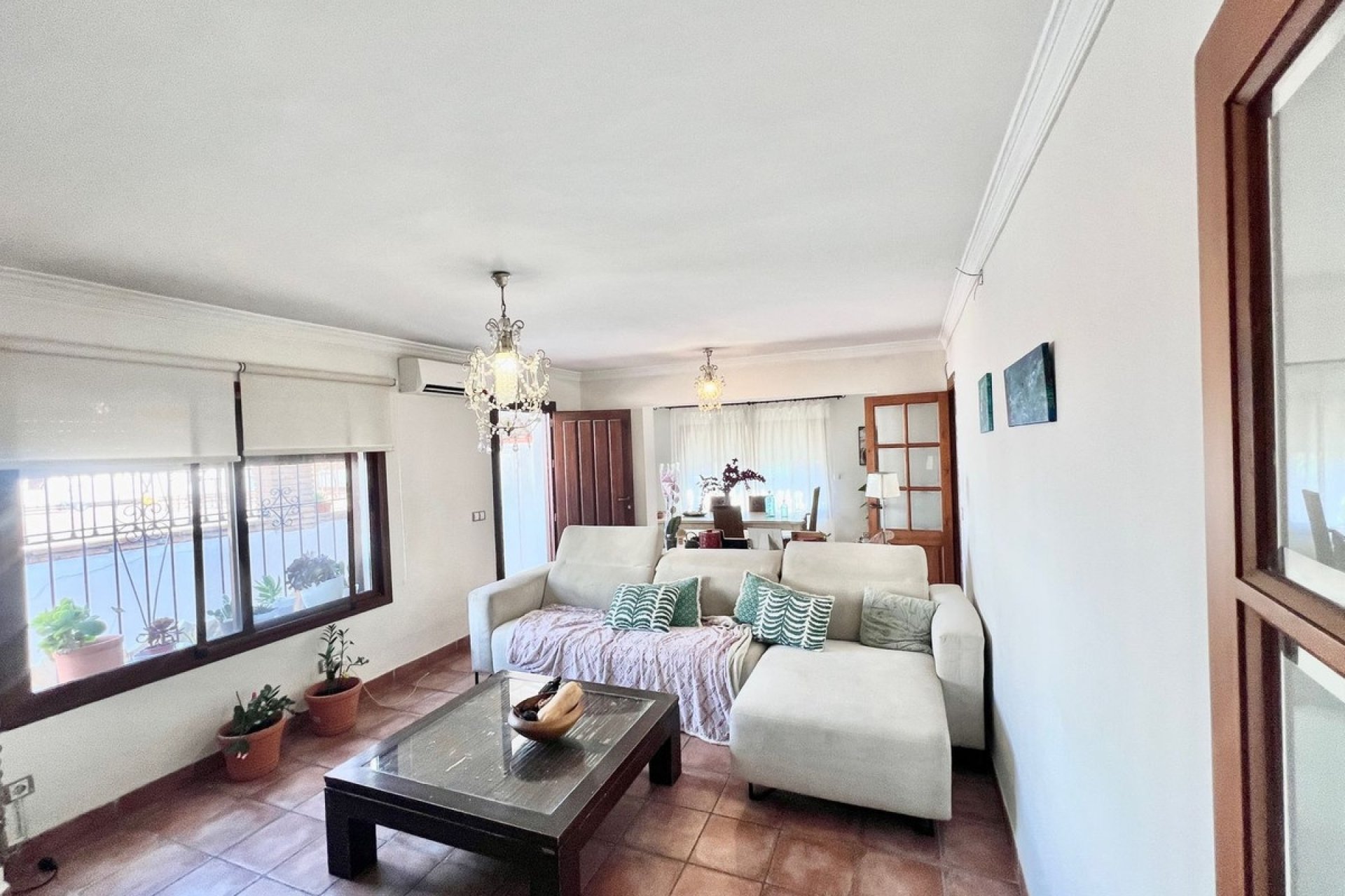 Resale - Villa - Marbella - Nueva Andalucía