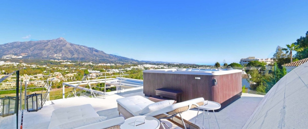 Resale - Villa - Marbella - Nueva Andalucía