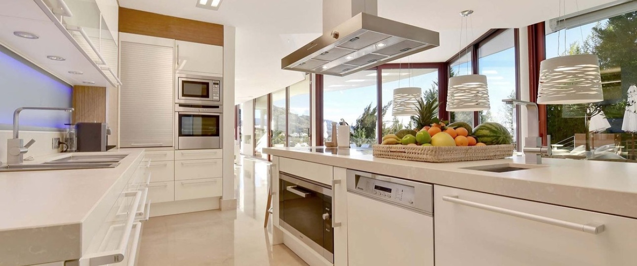 Resale - Villa - Marbella - Nueva Andalucía