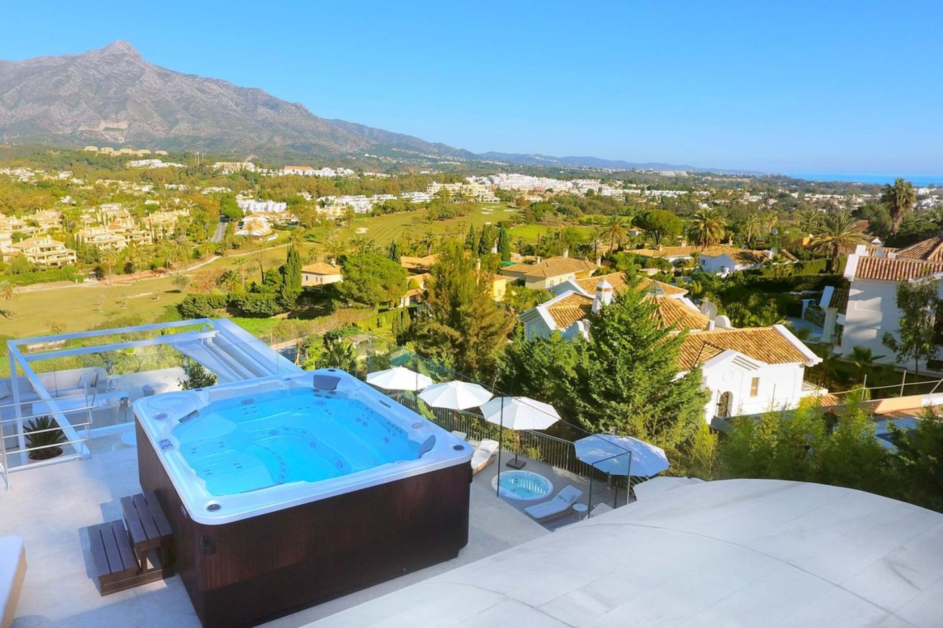 Resale - Villa - Marbella - Nueva Andalucía