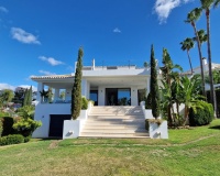 Resale - Villa - Marbella - Nueva Andalucía