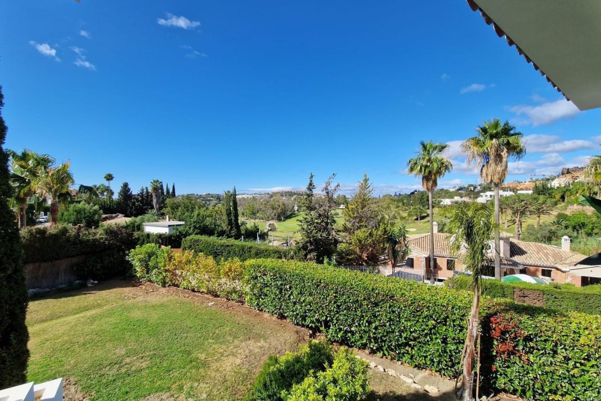 Resale - Villa - Marbella - Nueva Andalucía