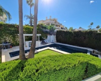 Resale - Villa - Marbella - Nueva Andalucía