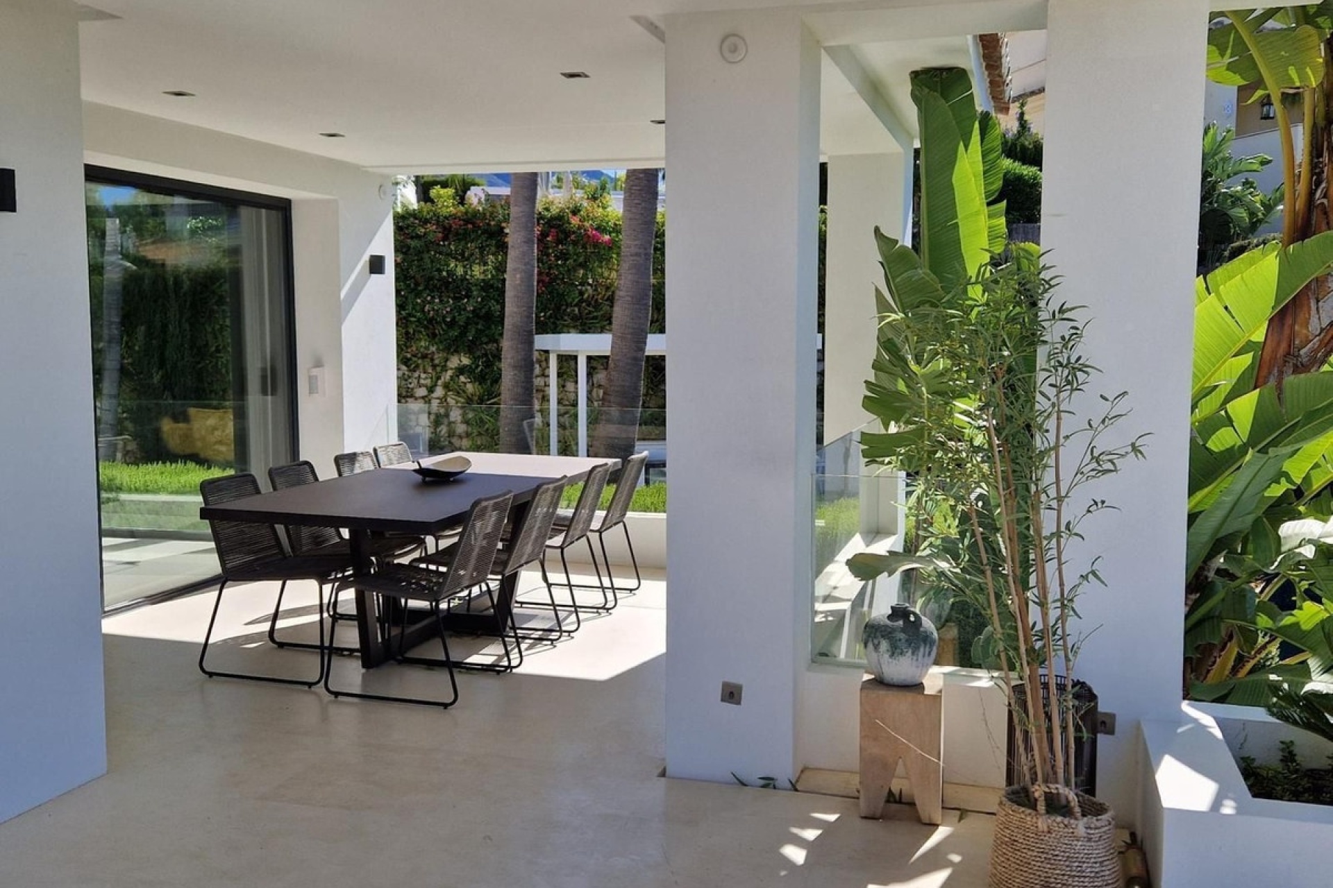 Resale - Villa - Marbella - Nueva Andalucía